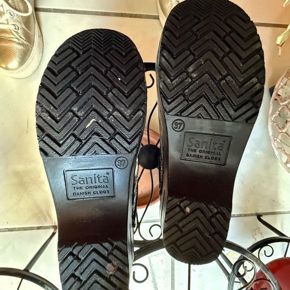 NWOT SANITAS SIZE 37 GREY LEOPARD PROFESSIONAL CLOGS - Picture 3 of 9